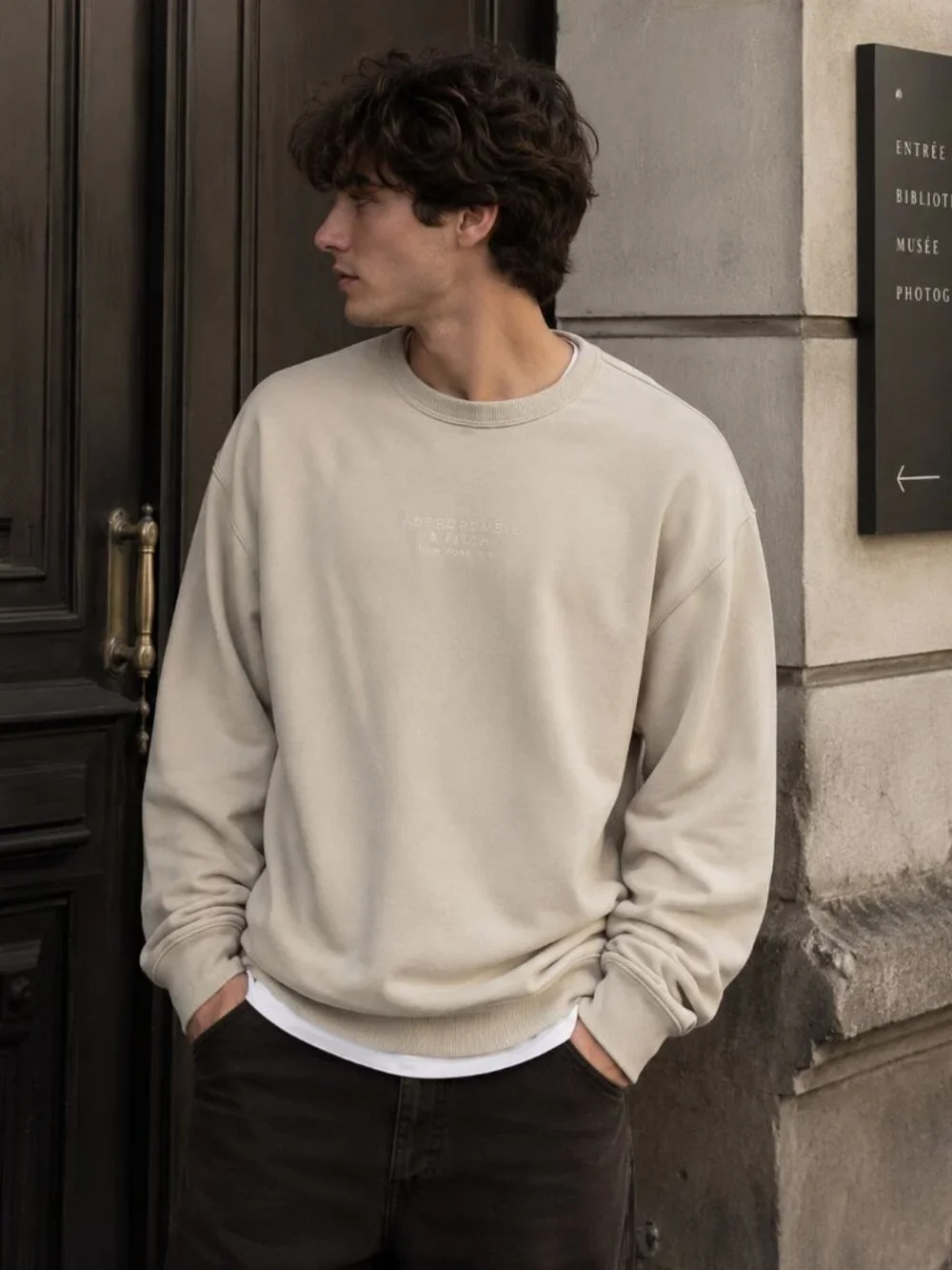 Abercrombie & Finch Crewneck